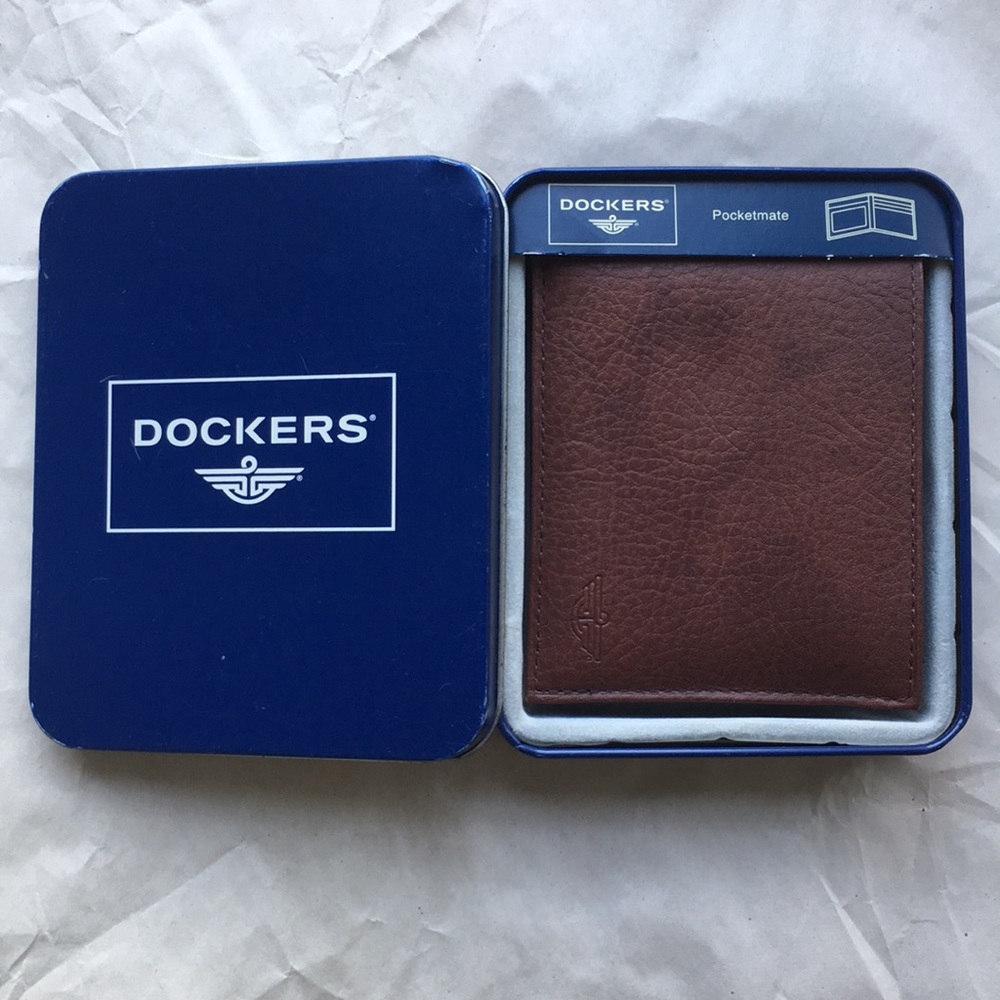 NWOT Dockers Brown Leather Pocketmate Wallet Bill - Picture 1 of 5